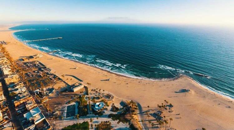 Venice Beach Studio With Large Private Patio Steps To The Beach Los Angeles Buitenkant foto